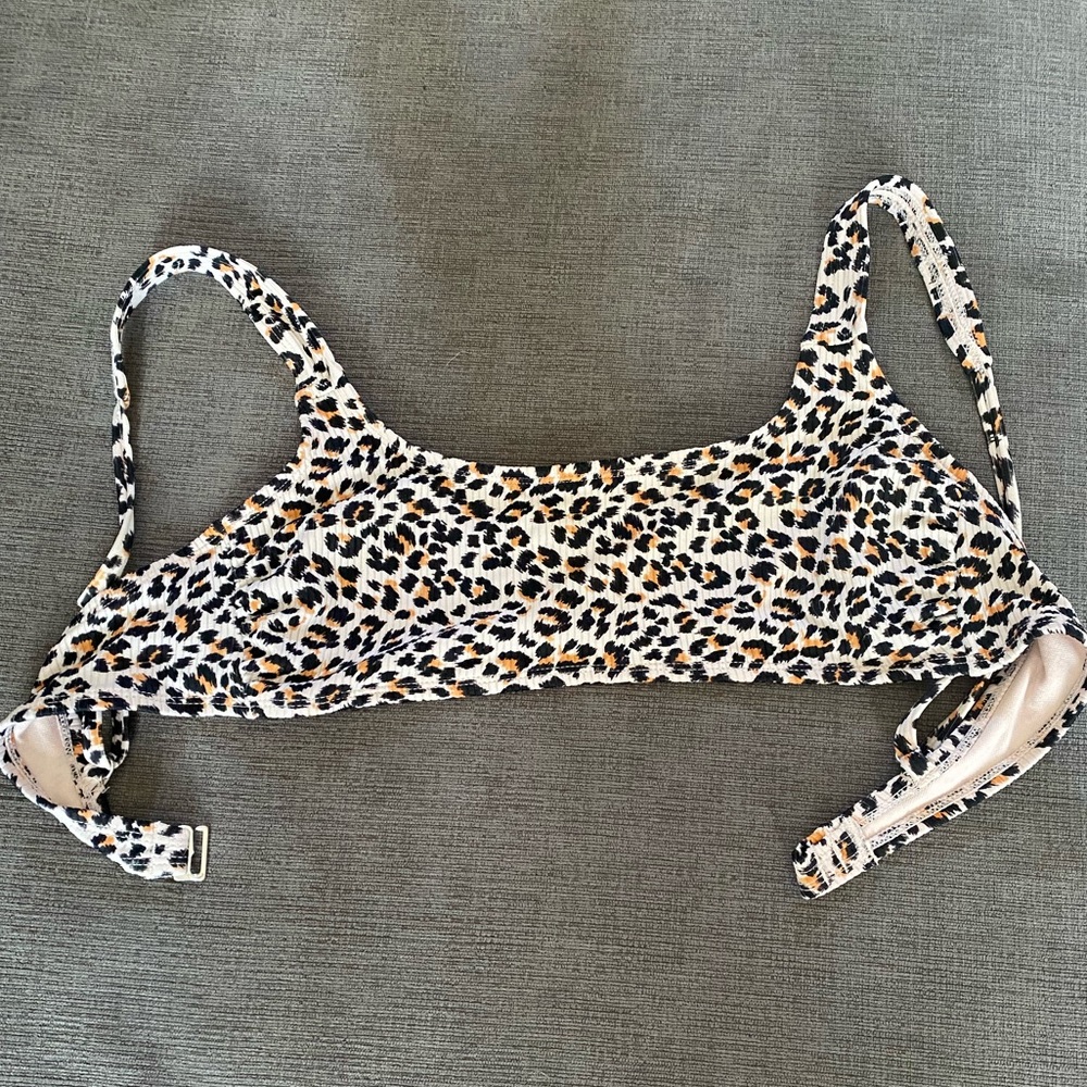 Leopard bikini top • large